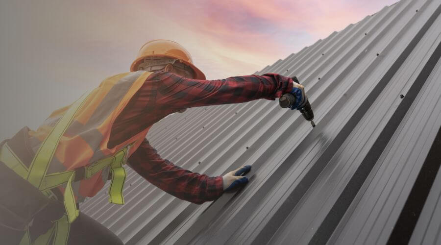 Professional gutter cleaning in Matoaka, WV